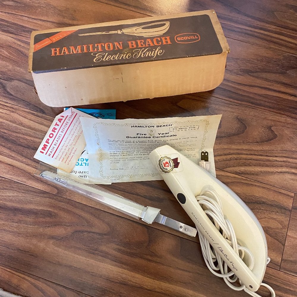 Vintage 1960's Hamilton Beach Electric Knife Model 275-1